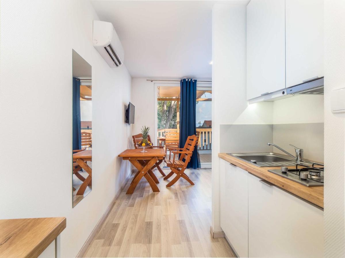 Mediteran Travel Mobile Homes Miran Pirovac Luaran gambar