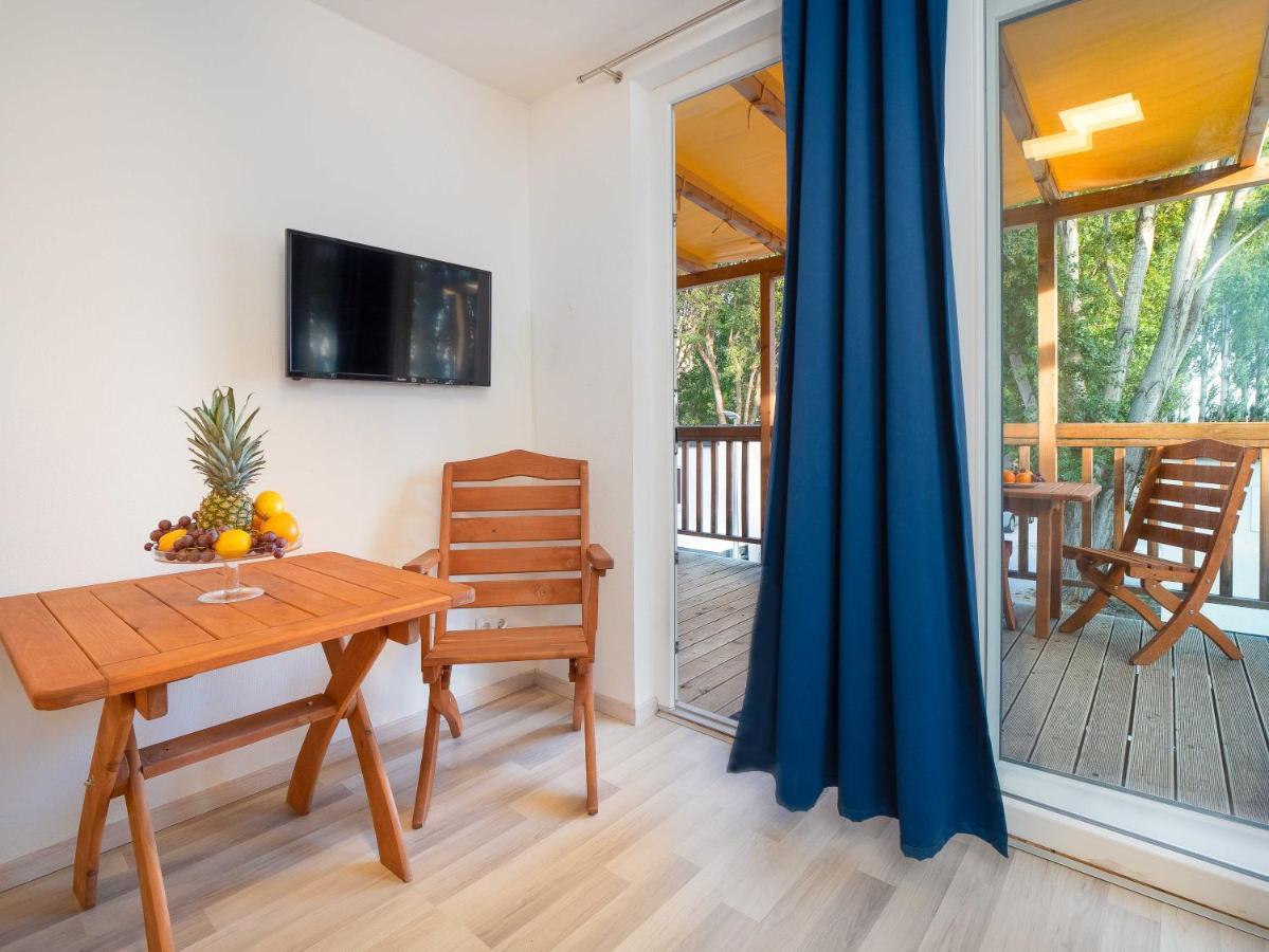 Mediteran Travel Mobile Homes Miran Pirovac Luaran gambar