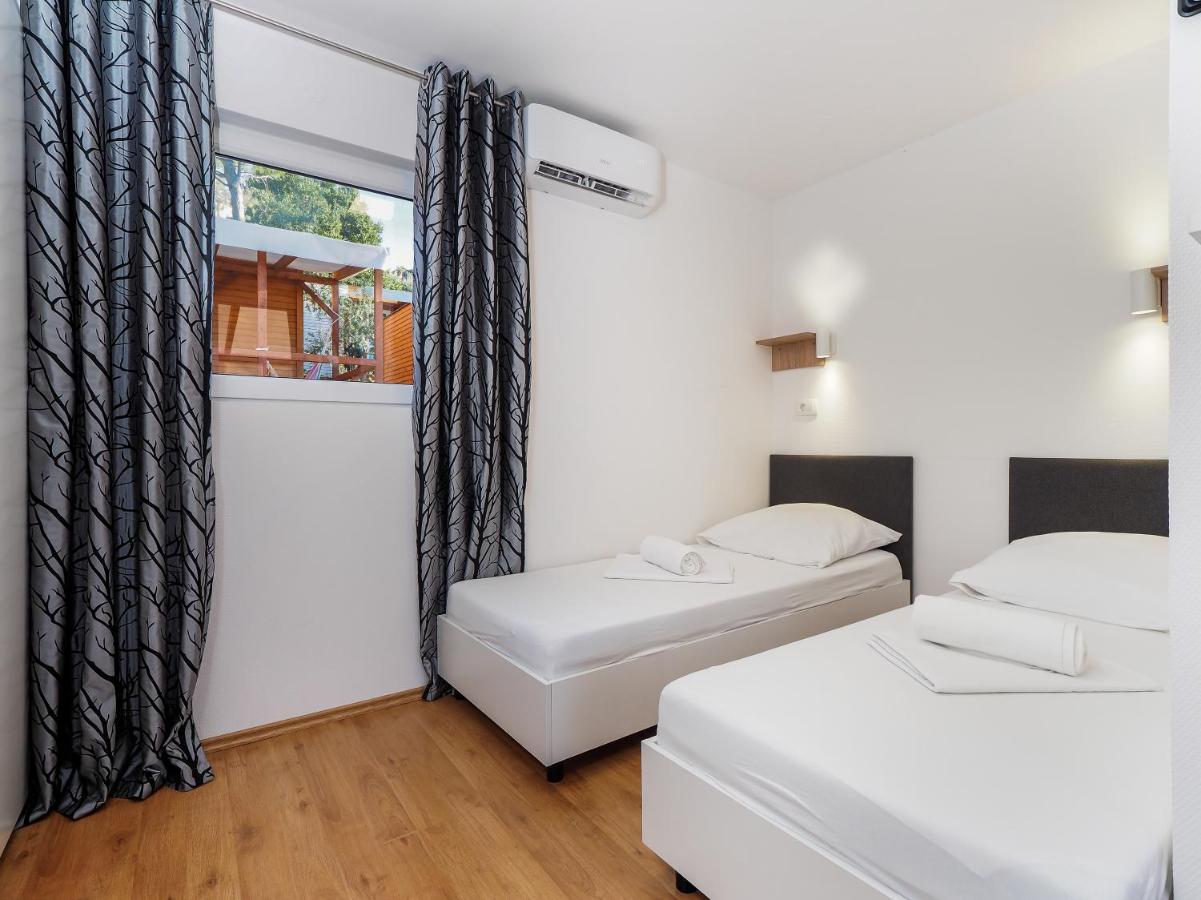 Mediteran Travel Mobile Homes Miran Pirovac Luaran gambar